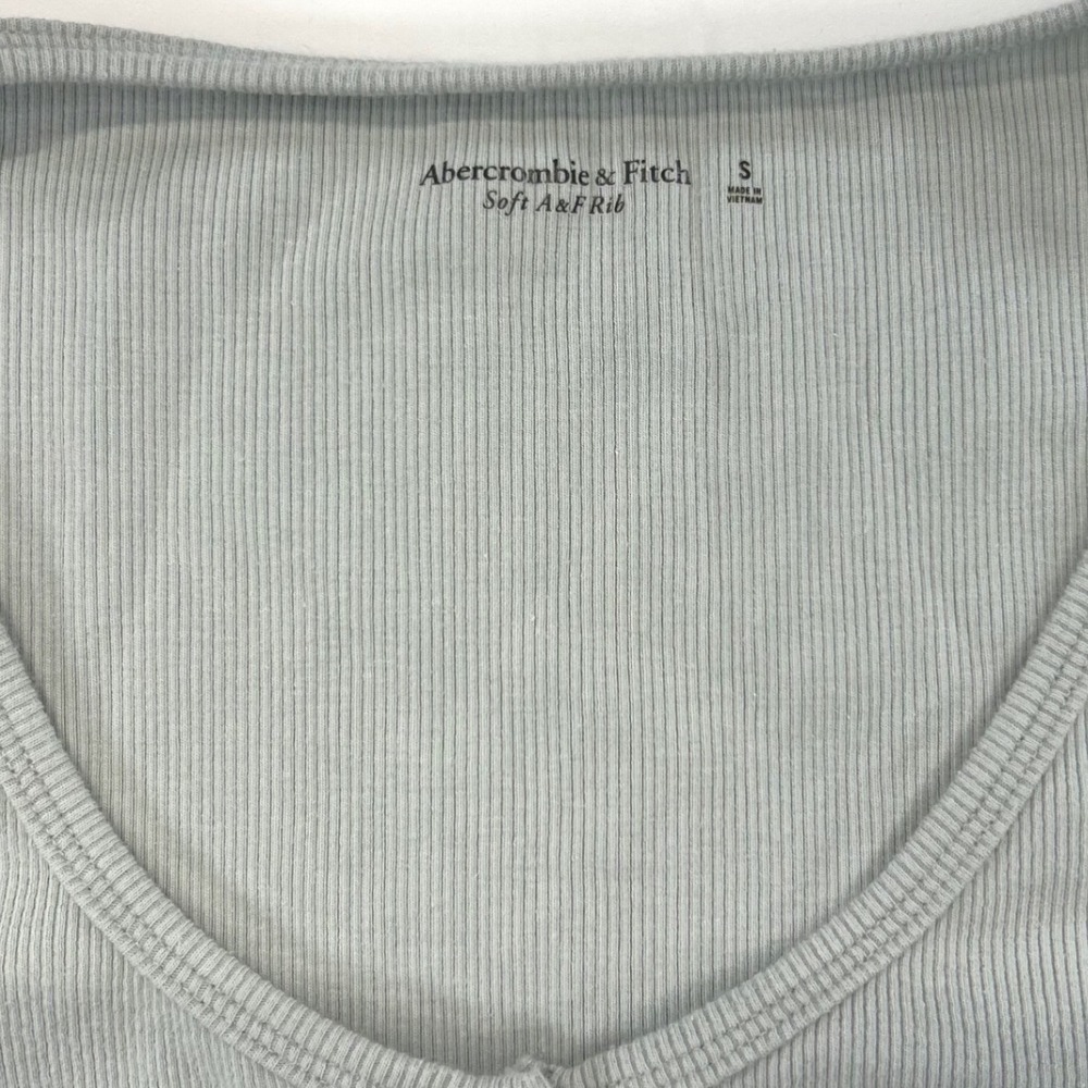 Abercrombie Clean Girl Henley Ribbed Bodysuit S Coquette Sage Green Soft Casual - Picture 2 of 8